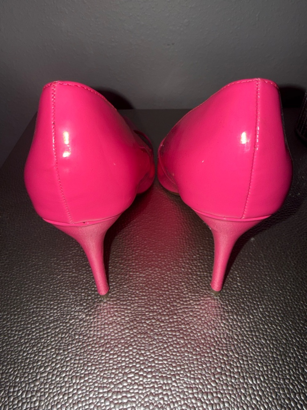 Rouge! Hot Pink Pointed-Toe Patent Heels - Picture 3 of 6